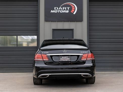 Used 2014 Mercedes-Benz E 250 BlueTEC 4MATIC Sedan image 6