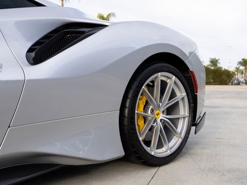 Used 2020 Ferrari 488 Pista Coupe image 80