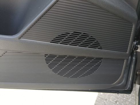 Certified 2025 Volkswagen Taos S FWD image 17