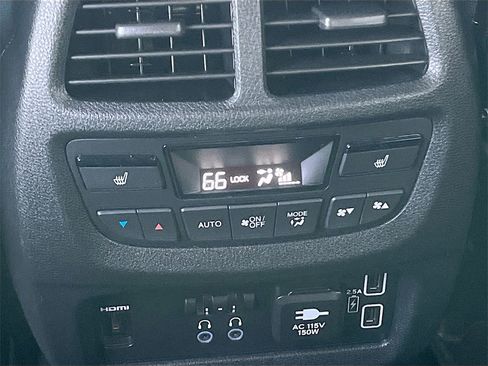 Used 2022 Honda Pilot Touring image 28