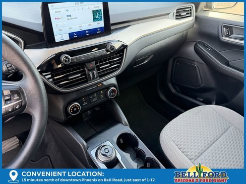 Used 2022 Ford Escape SE image 27