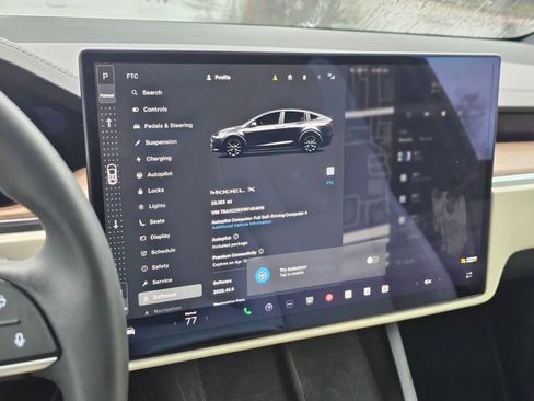 Used 2024 Tesla Model X Base image 43