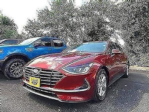 Used 2023 Hyundai Sonata SE FWD image 4