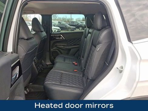 Used 2022 Mitsubishi Outlander SEL image 13