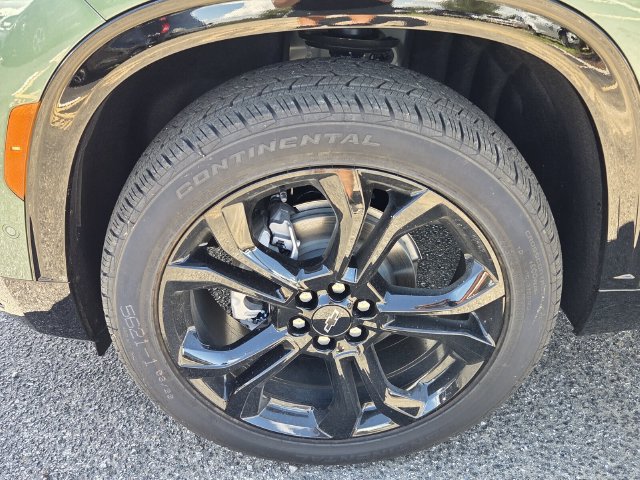 New 2027 Chevrolet Traverse RS w/ LPO, Floor Liner Package FWD image 5
