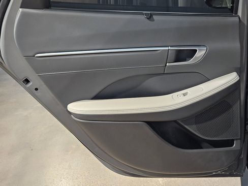 Used 2022 Hyundai Sonata Limited FWD image 35