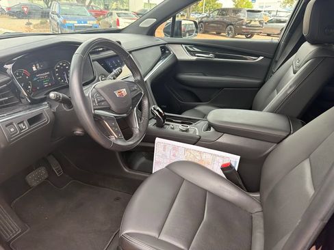 Used 2021 Cadillac XT5 Premium Luxury AWD/4WD image 6