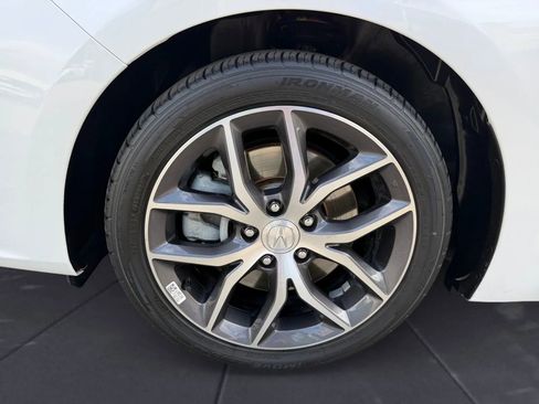 Used 2020 Acura ILX w/ Premium Package image 34