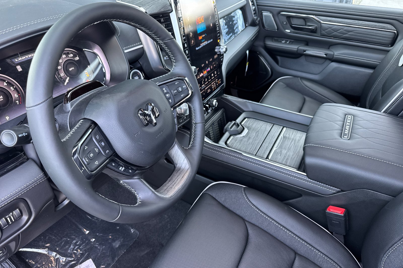 New 2027 RAM 1500 Limited AWD/4WD image 9