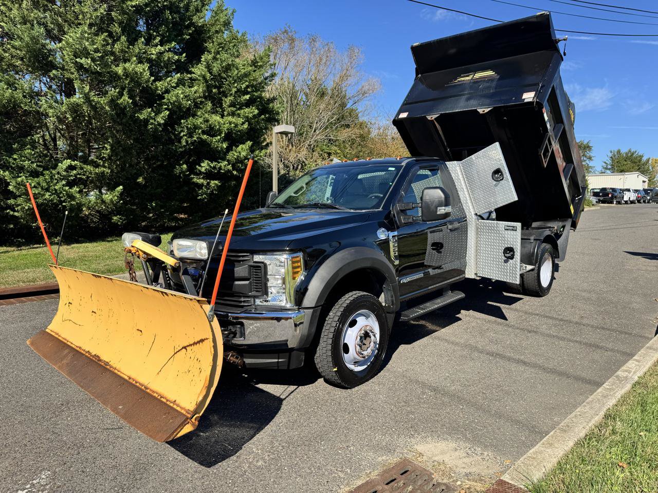 Used 2018 Ford F550 4x4 Regular Cab Super Duty image 1
