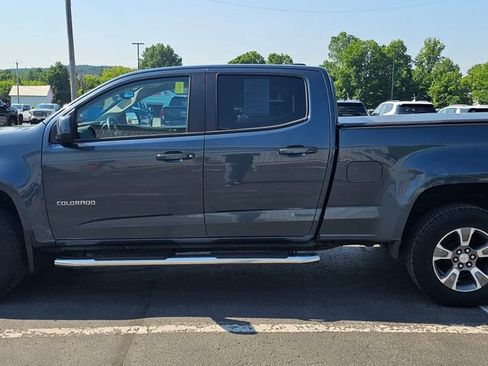 Used 2019 Chevrolet Colorado Z71 AWD/4WD image 4