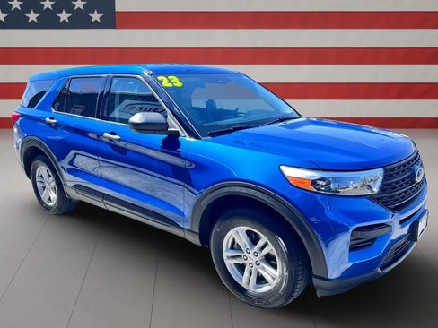 Used 2023 Ford Explorer 4WD image 2