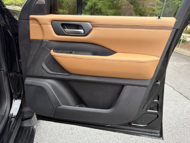 New 2026 Nissan Armada SL RWD image 16