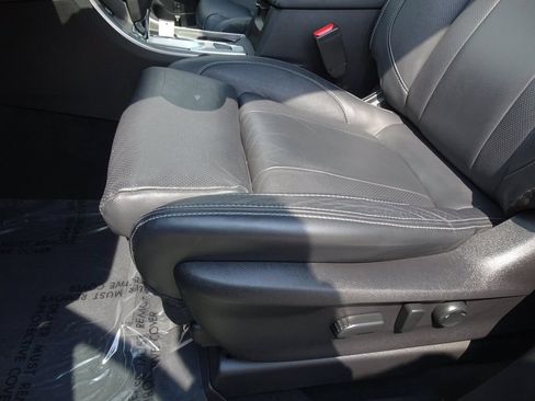 Used 2019 Subaru Ascent Limited w/ Popular Package #2 AWD/4WD image 10