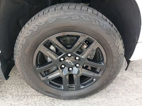 Used 2025 Chevrolet Silverado 1500 Custom RWD image 54