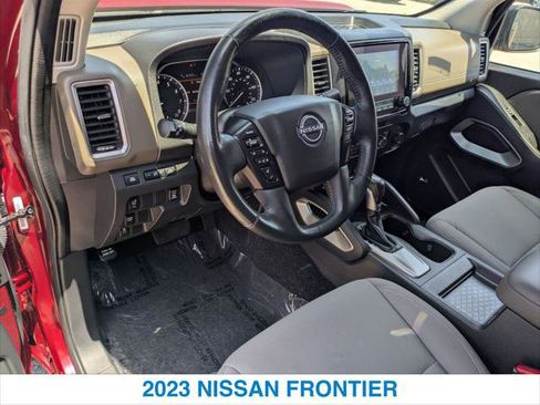 Used 2023 Nissan Frontier SV w/ SV Convenience Package RWD image 14