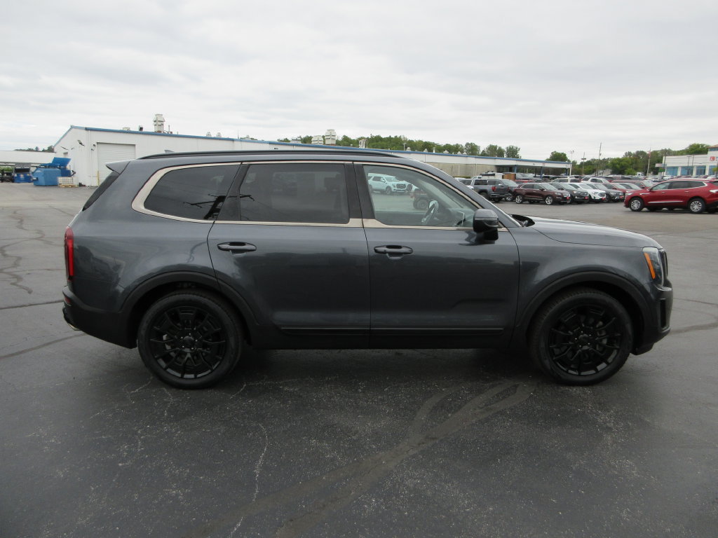 Used 2021 Kia Telluride EX w/ EX Premium Package AWD/4WD image 2