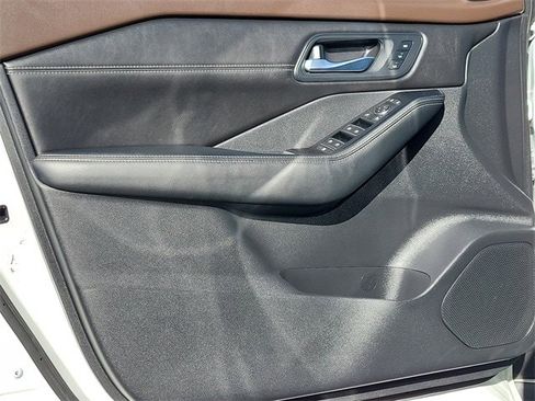 Used 2022 Nissan Rogue SL image 20