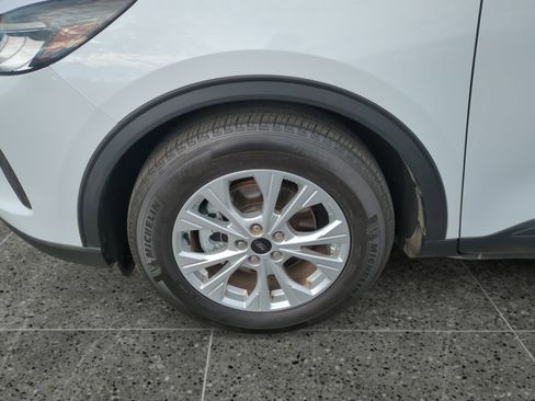 Used 2023 Ford Escape Active image 14