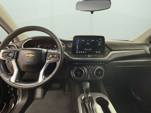 Used 2025 Chevrolet Blazer LT AWD/4WD image 10