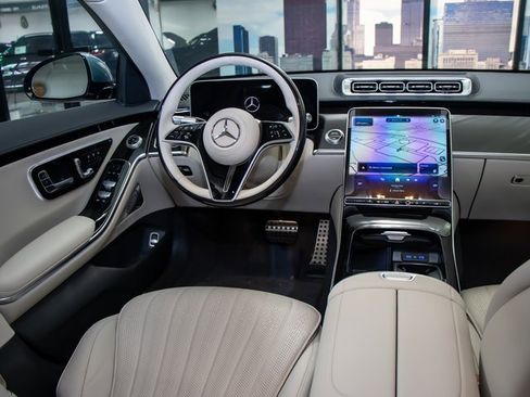 Used 2026 Mercedes-Benz S 500 4MATIC image 17