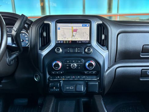 Used 2020 GMC Sierra 1500 SLT w/ SLT Premium Package image 19