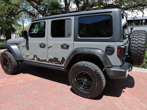 Used 2018 Jeep Wrangler Unlimited Sport AWD/4WD image 18