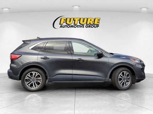 Used 2020 Ford Escape SEL image 6