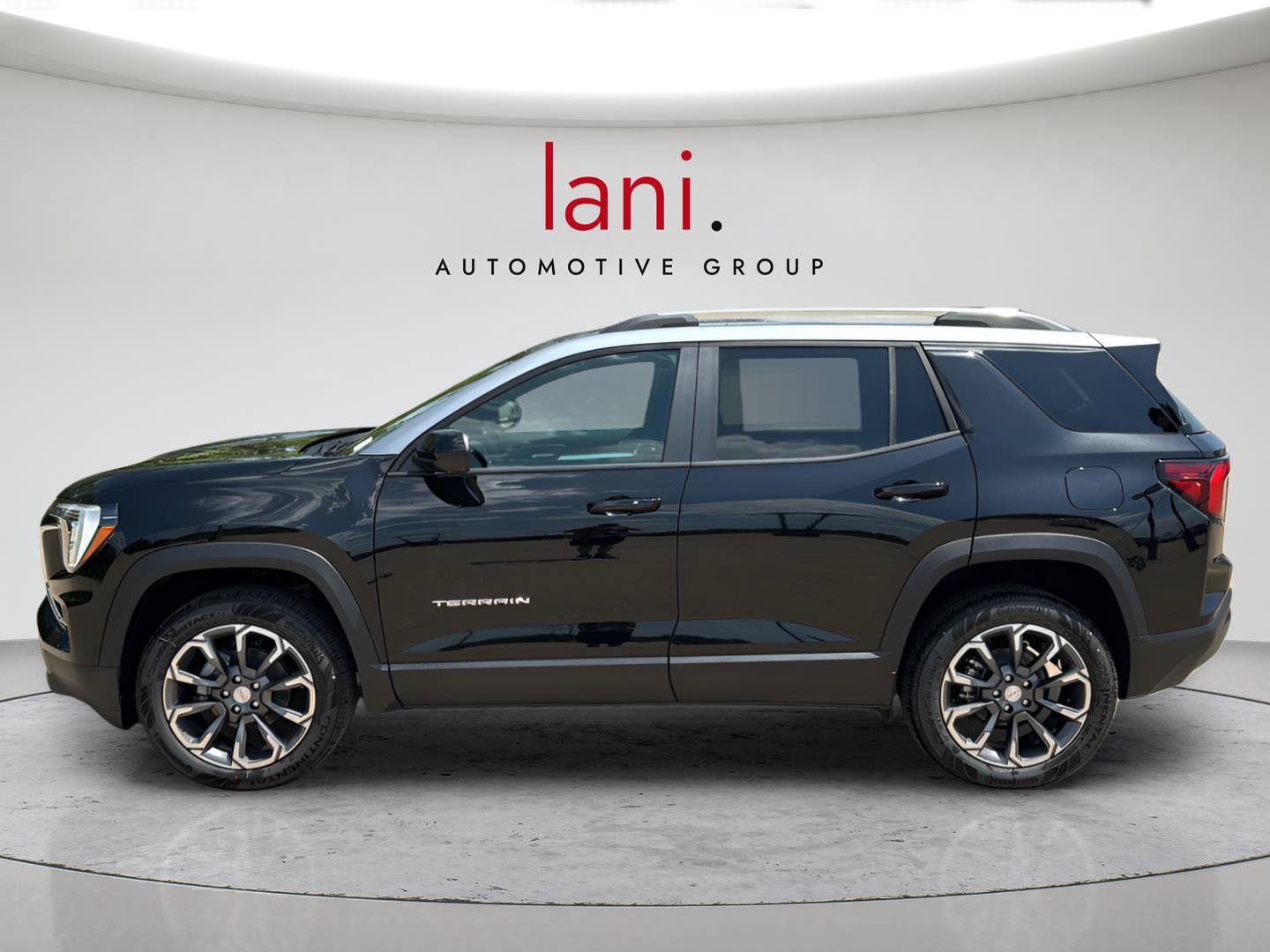 New 2027 GMC Terrain Elevation w/ Elevation Premium Package AWD/4WD image 4