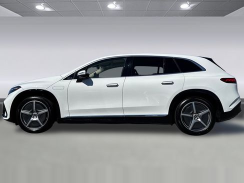 Used 2023 Mercedes-Benz EQS 580 4MATIC SUV image 2