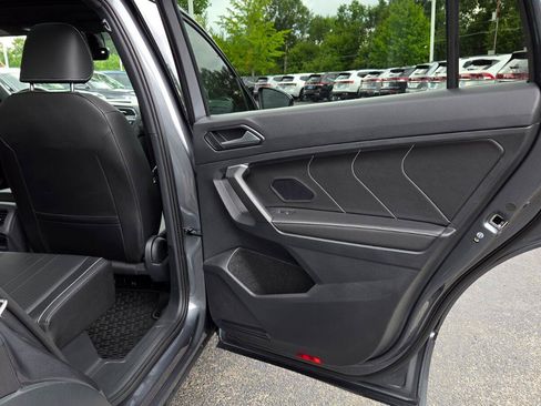 Certified 2023 Volkswagen Tiguan SE R-Line FWD image 61