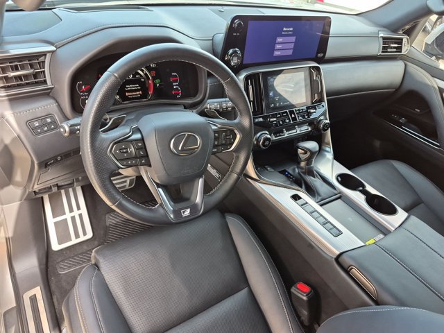Used 2023 Lexus LX 600 F Sport w/ Accessory Package (Z1) AWD/4WD image 10