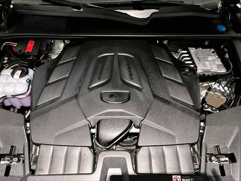 Used 2026 Porsche Cayenne image 24
