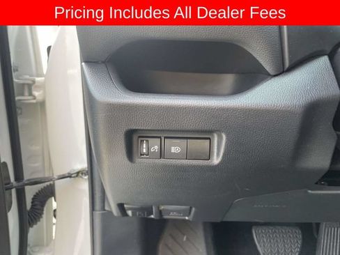 Used 2024 Toyota RAV4 XLE AWD/4WD image 22