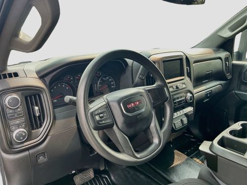 Used 2022 GMC Sierra 2500 Pro w/ Convenience Package AWD/4WD image 9
