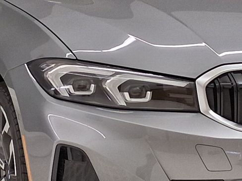 New 2026 BMW 330i Sedan w/ Convenience Package RWD image 24