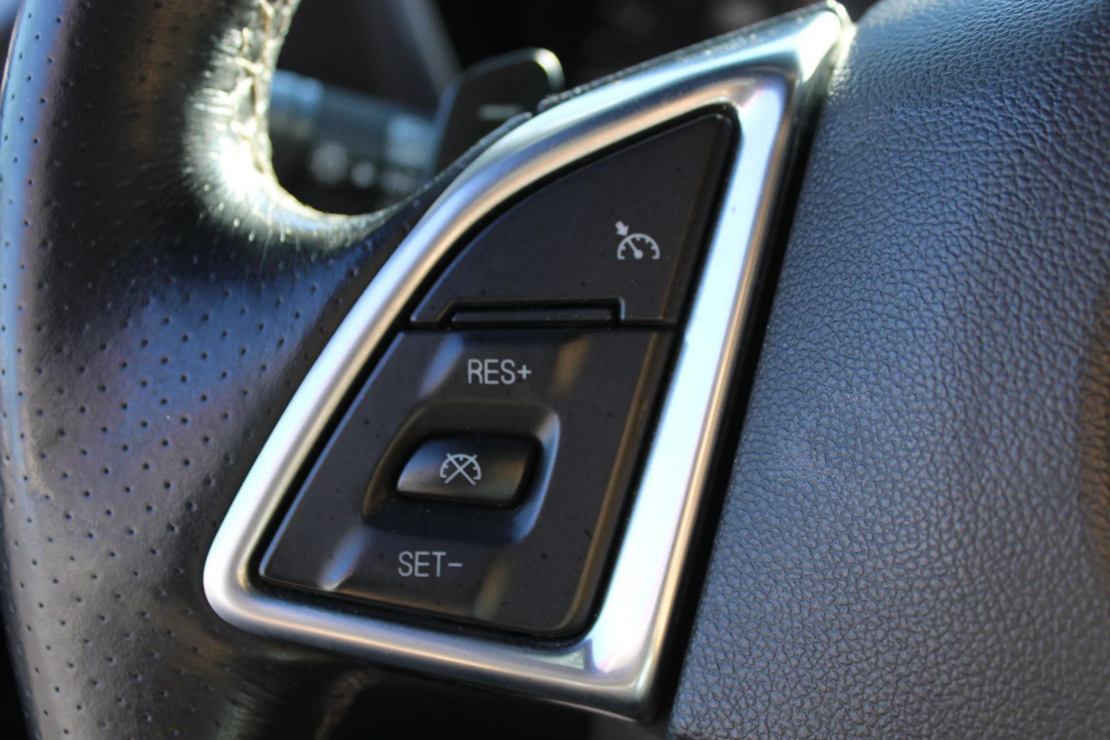 Used 2016 Chevrolet Camaro SS RWD image 23