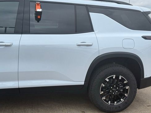 New 2026 Chevrolet Traverse Z71 w/ Enhanced Driving Package image 17