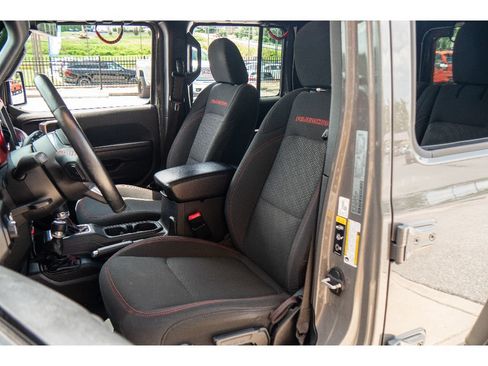 Used 2021 Jeep Wrangler Unlimited Rubicon AWD/4WD image 10