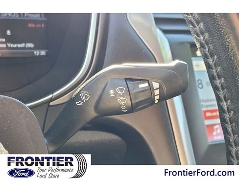 Used 2017 Ford Fusion SE w/ Equipment Group 201A image 20