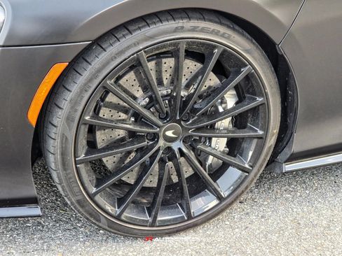 Used 2020 McLaren GT RWD image 20