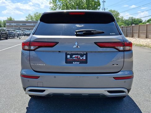 Used 2022 Mitsubishi Outlander SE AWD/4WD image 6