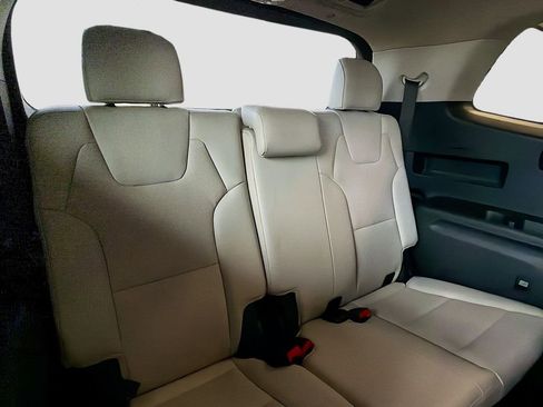 Used 2022 Kia Telluride S image 31