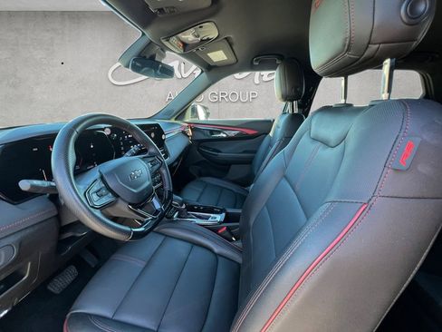 Used 2024 Chevrolet TrailBlazer RS image 19