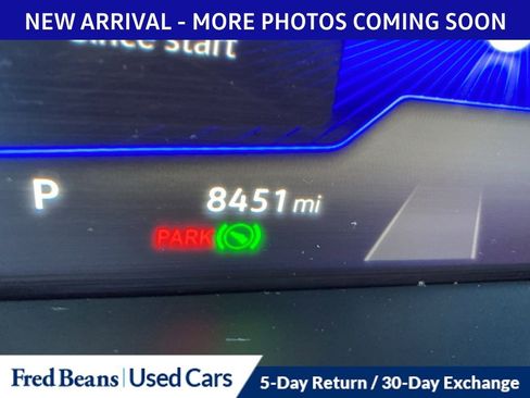 Used 2022 Volkswagen Taos SE w/ Panoramic Sunroof Package image 14