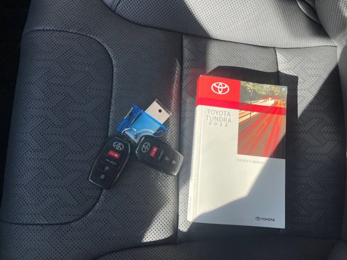 Used 2022 Toyota Tundra SR5 image 4
