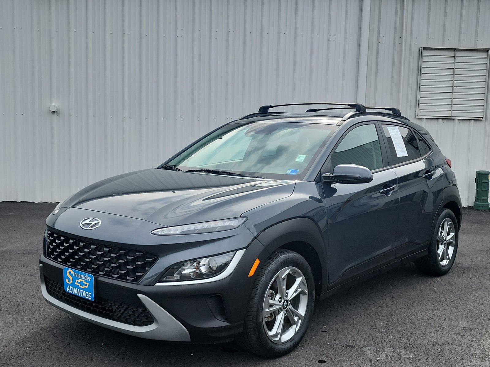 Used 2023 Hyundai Kona SEL FWD image 1