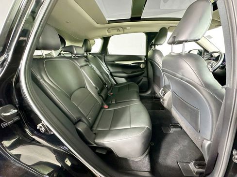 Used 2019 INFINITI QX50 Essential w/ Premium Heat Package AWD/4WD image 28