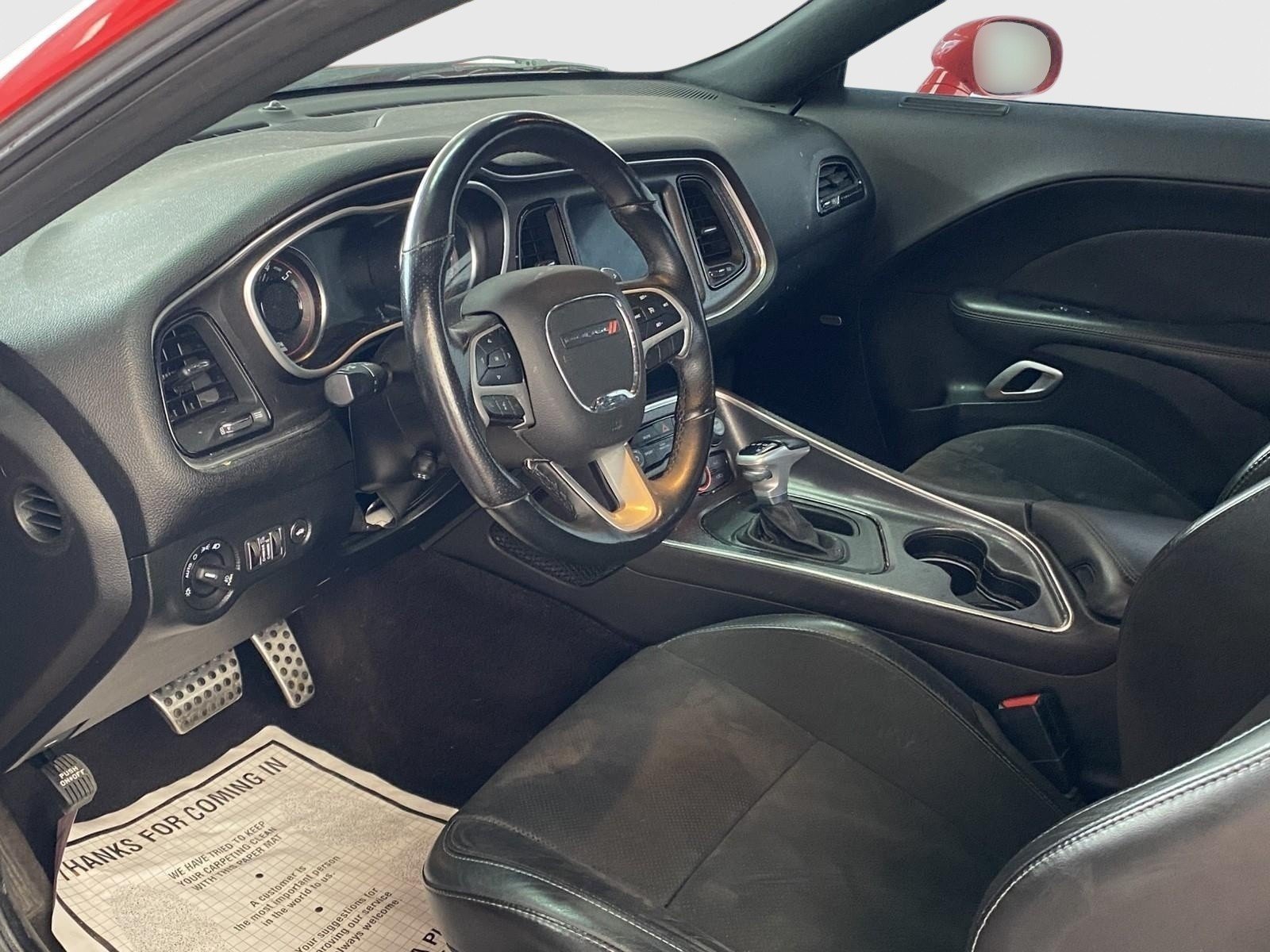 Used 2018 Dodge Challenger R/T Scat Pack w/ Leather Interior Group RWD image 15