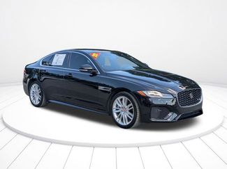 Used 2022 Jaguar XF R-Dynamic SE AWD/4WD video 2